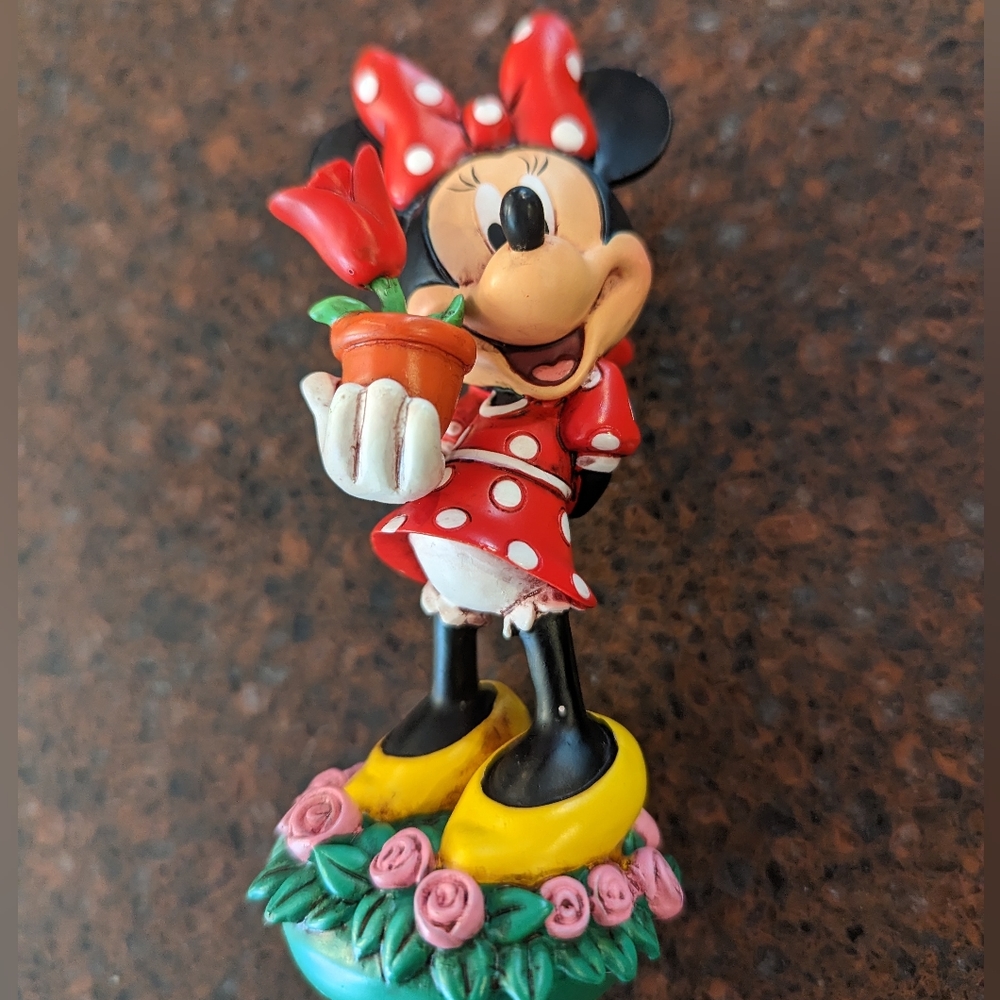 Disney Minnie Mouse Garden Plant Stake - Picture 2 of 9